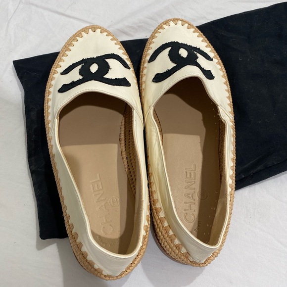 Chanel 18C lambskin leather CC woven raffia espadrilles - Picture 5 of 9